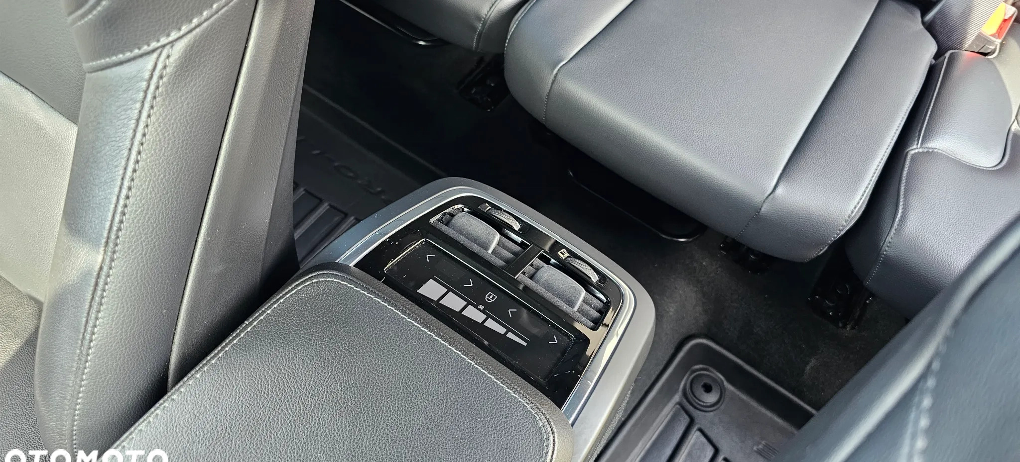 Volvo XC 90 cena 143000 przebieg: 33000, rok produkcji 2019 z Bydgoszcz małe 106